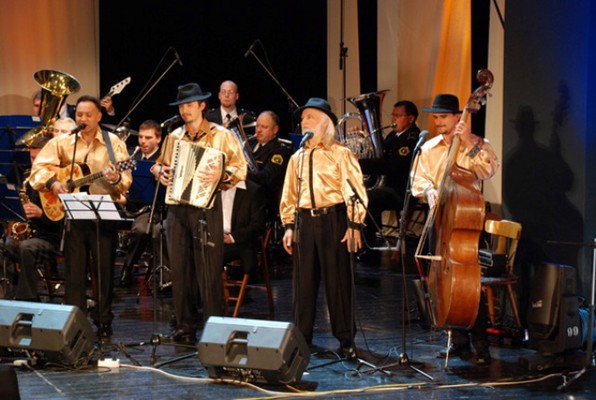Halgato Band na legendarnem koncertu z Orkestrom Slovenske policije v Lendavi
